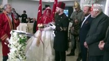 Sultan II. Abdülhamid'in torunu İstanbul'da evlendi: Şahitleri İlber Ortaylı oldu