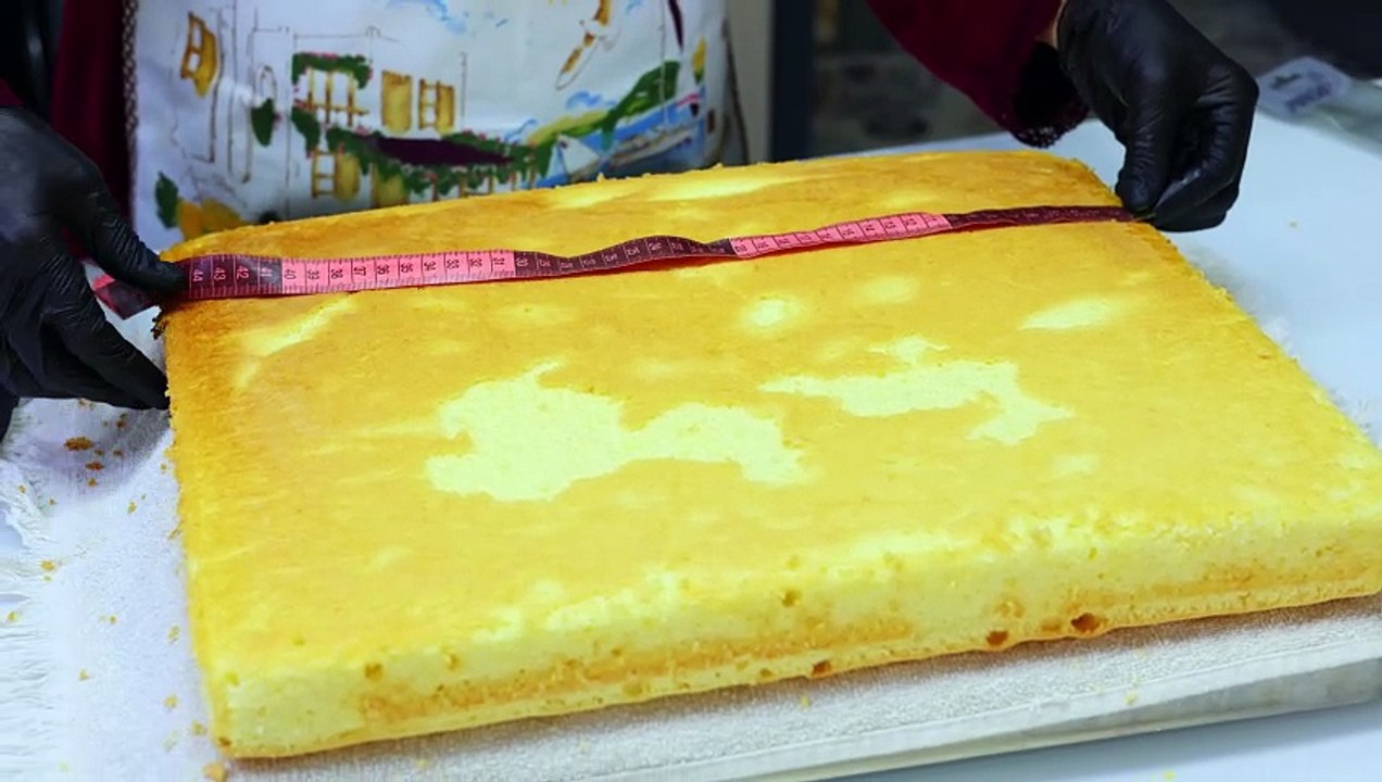 كيكة المناسبات اسفنجية و هش ولذيذة