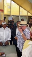 Hipólito dejó la cédula