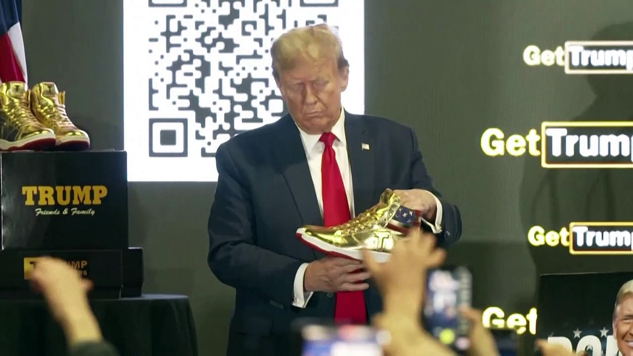 Trump verkauft jetzt auch noch goldfarbene Turnschuhe