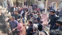 مشاهد انتشال أطفال من تحت ركام منزل قصفه الاحتلال بدير البلح