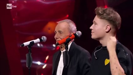 Sanremo 2024 - Alfa con Roberto Vecchioni canta Sogna ragazzo sogna