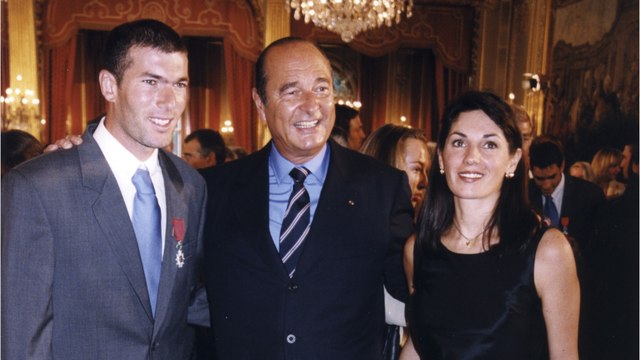 GALA VIDEO - Zinédine Zidane amoureux : tendre cliché parisien avec sa femme Véronique