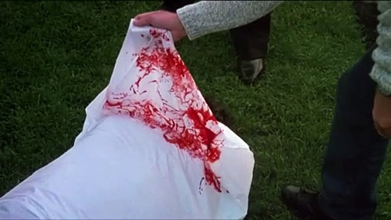 Sale temps pour un flic Bande-annonce (EN)