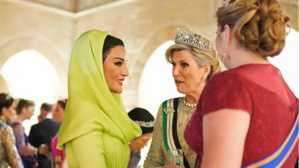 GALA VIDEO - Rajwa Al-Saif : l’épouse du prince Hussein de Jordanie pleure la mort de son père