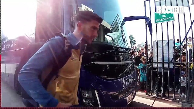 Asi llegaron PUMAS Y SANTOS al ESTADIO OLÍMPICO UNIVERSITARIO