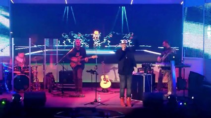 Recopilación de videos "Más que vencedor" de Funky