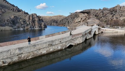 Tarihin ve doğanın iç içe olduğu mekan: Çeşnigir Köprüsü