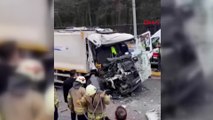 Sarıyer'de çöp kamyonu İETT otobüsüne çarptı