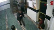 Diyarbakır’da camide çocukların üzerine bıçakla yürüyen şahıs gözaltına alındı