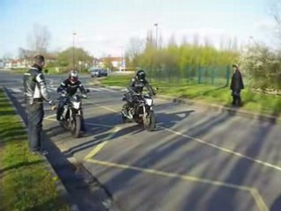 hornet 2007 difference^pignon de 15 contre pignon de16