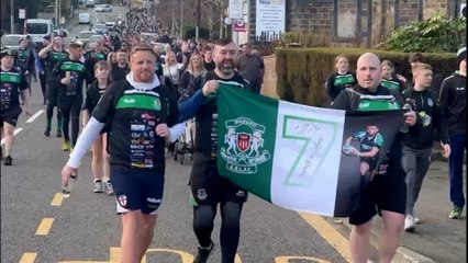 100-mile trek raises thousands for family of well-known Leeds rugby league player who died at Christmas