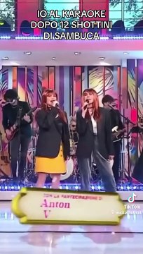 Paola Perego e Simona Ventura a Citofonare Rai2