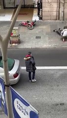 Espectacular detención de un individuo en el centro de Barcelona