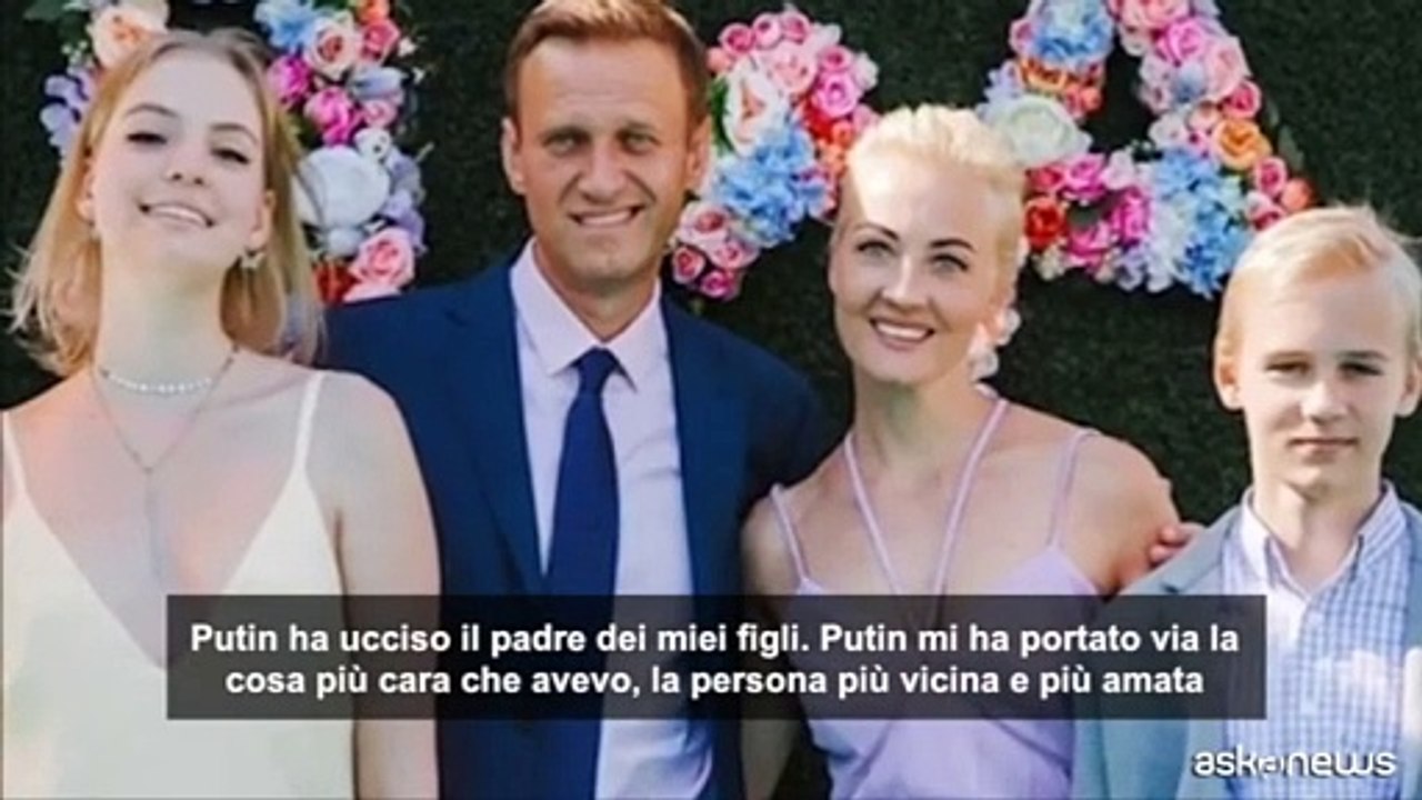 La vedova Yulia in un video: "Putin ha ucciso mio marito Navalny"