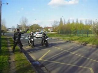 hornet pignon de 15 acceleration contre 16