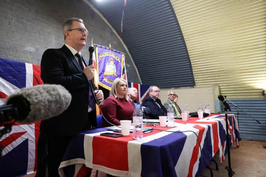 Willie Hay claims Kate Hoey ‘totally and absolutely wrong’ in criticism of Jeffrey Donaldson