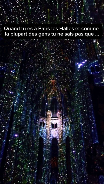Incroyable ce spectacle qui a lieu en plein cœur de Paris : Luminiscence. C'est en ce moment à l'église St Eustache, à  Châtelet-les Halles.