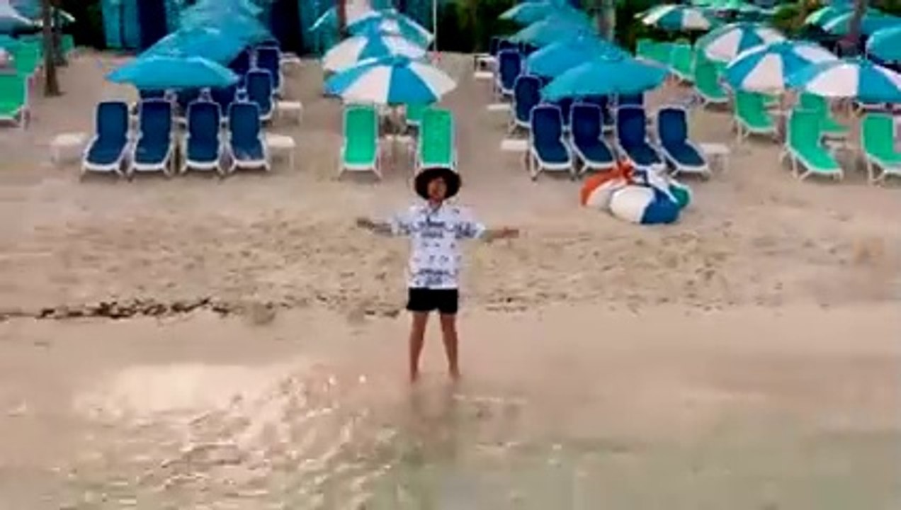 $1 vs $250,000,000 Private Island! - Mr Beast Video