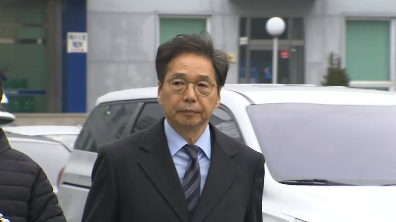 '3백억 대 임금 체불 혐의' 대유위니아 박영우 회장 구속 / YTN