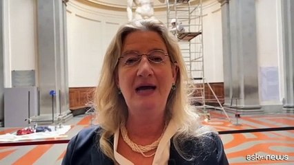 La cura di un capolavoro: spolverare il David di Michelangelo