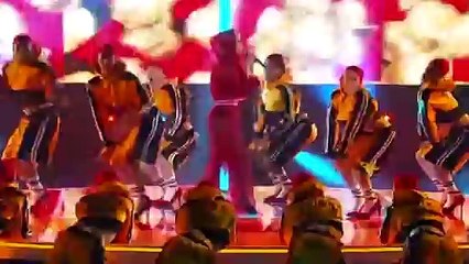 KATY PERRY — Con Calma - Daddy Yankee ft. Katy Perry & Snow