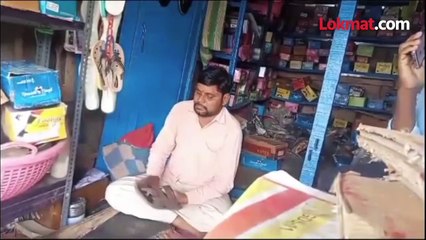 हमाली वेटरचं काम अन् सरकारी नोकर  'त्या' दोघांचा संघर्ष