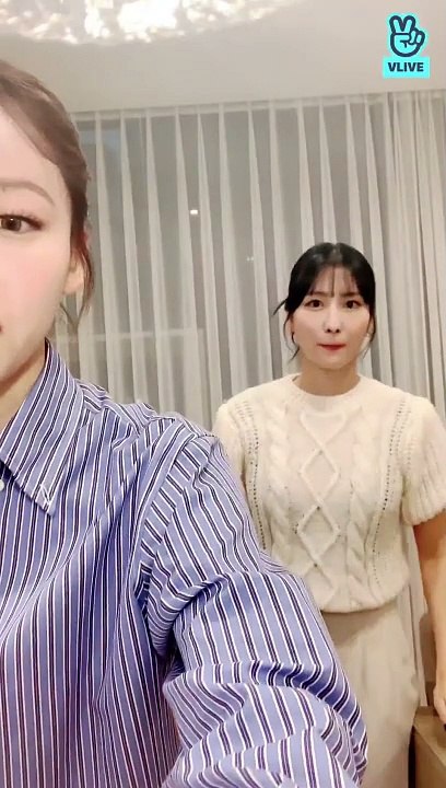 294243 momo and nay v live