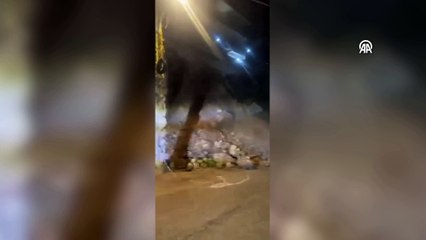 Beyrut'ta bina çöktü: 4 kişi öldü, 17 kişi enkaz altında