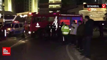 Bakırköy'de refüje çarparak yan yatan otomobilin sürücüsü yaralandı