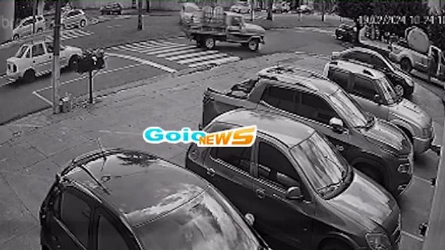 Vídeo mostra acidente que deixou um ferido no centro de Goioerê