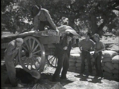 Des souris et des hommes Bande-annonce (EN)