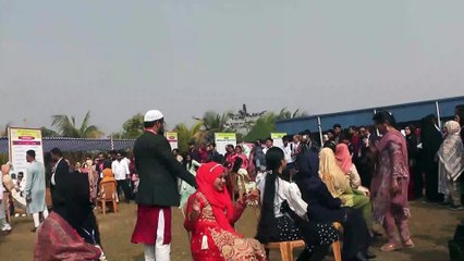 ফিরে দেখা- চলুন চেয়ার সিটিং খেলে আসি