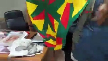 Esenyurt'ta DEM Parti İlçe binasına operasyon: 2 gözaltı