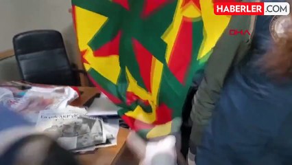 Esenyurt'ta DEM Parti İlçe binasına operasyon: 2 gözaltı