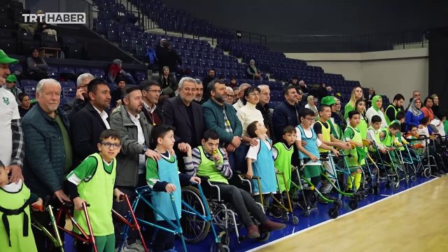 Serebral palsili çocuklar futbolla hayallerini gerçekleştiriyor