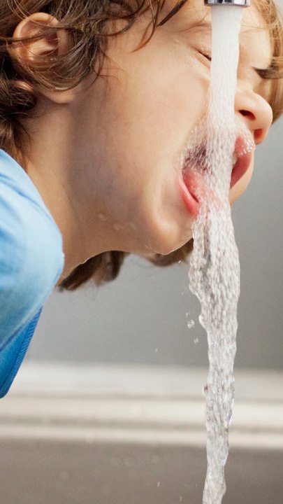 CAM - Peut-on boire l'eau chaude du robinet ?