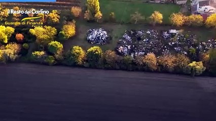 Discarica abusiva nel Ferrarese: il video dei rifiuti pericolosi