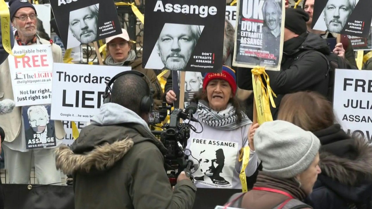 Weiter Tauziehen um Auslieferung von Assange in London