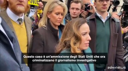 Stella Assange: "Julian ? in pericolo, pu? fare la fine di Navalny"
