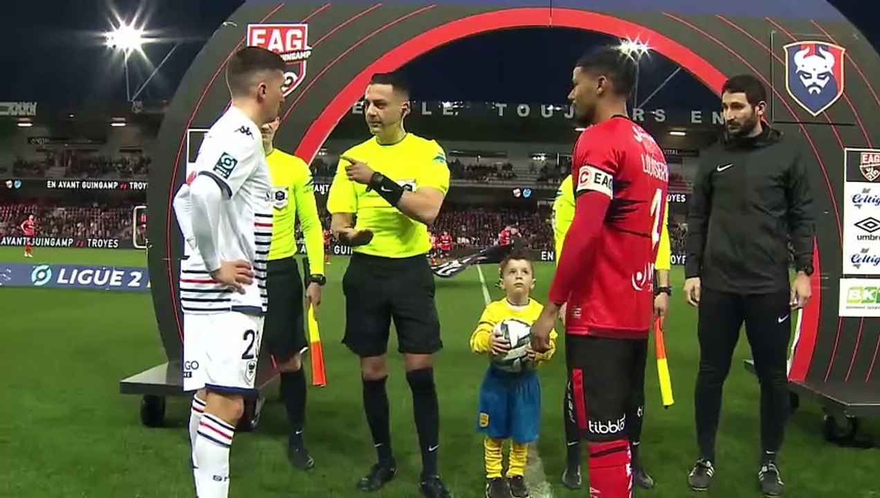 J25 EN AVANT GUINGAMP - STADE MALHERBE CAEN (1 - 0) - Résumé - (EAG - SMC)   2023-2024