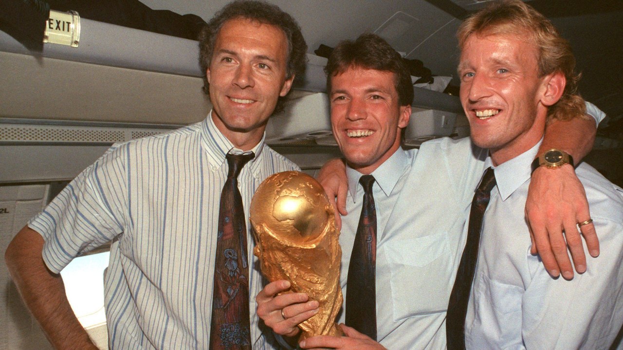 Beckenbauer und Matthäus uneins - 'Eine kluge Entscheidung, Brehme schießen zu lassen'