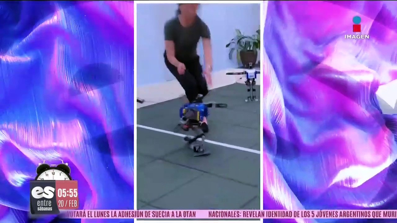 Robot toma clases para aprender a jugar futbol