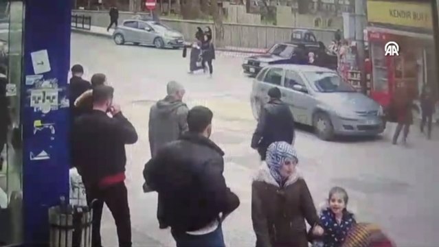 Otomobilin çarptığı çocuk yaralandı