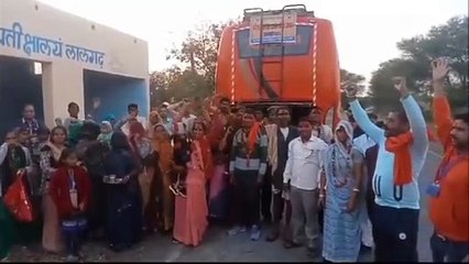 अयोध्या में रामलला के दर्शन के लिए प्रतापगढ़ से तीन सौ राम भक्तों का जत्था रवाना