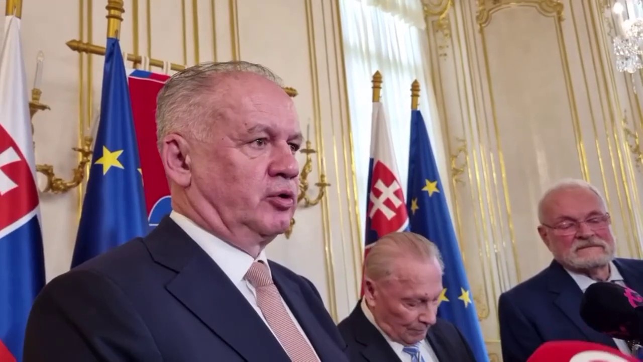 ZÁZNAM: Slovensko potrebuje zmenu volebného systému, zhodli sa exprezidenti