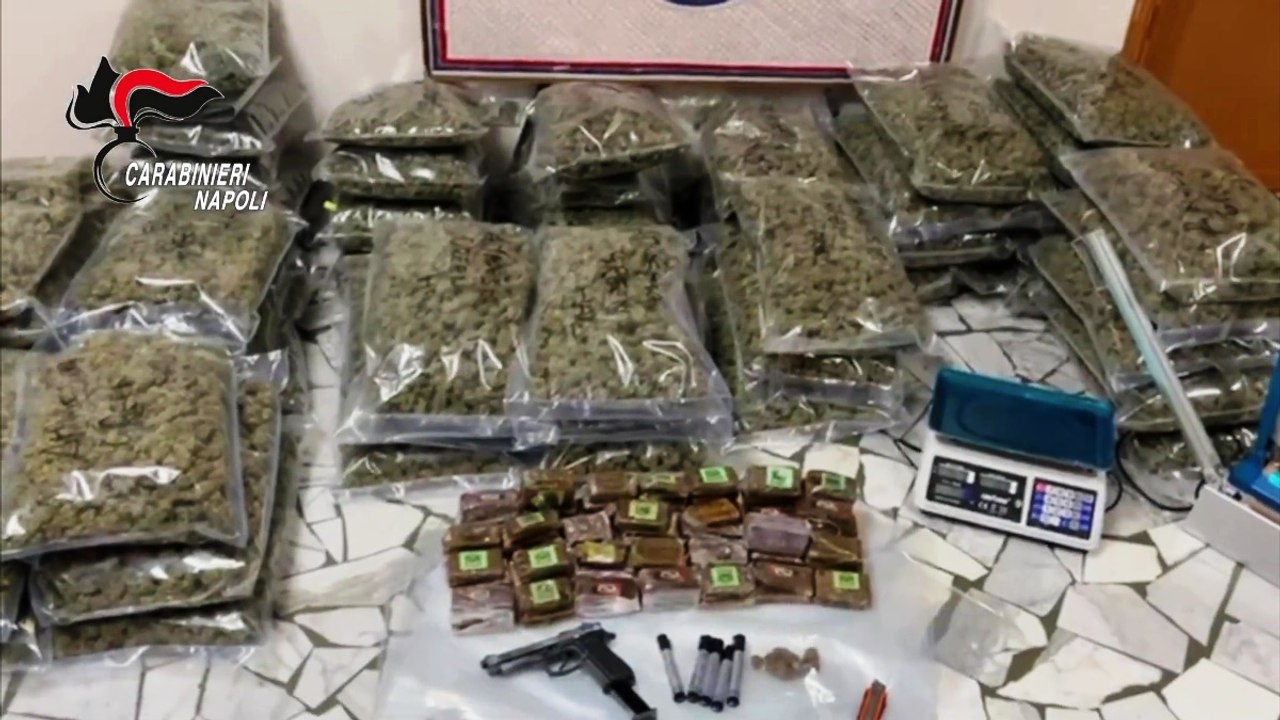 Casoria, oltre 60 chili di droga in casa: arrestati padre e figlio (20.02.24)