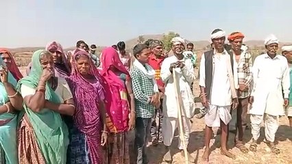 वन भूमि पर किए जा रहे प्लोटेशन का किया विरोध