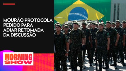 Senado retoma análise de PEC que barra militares nas eleições