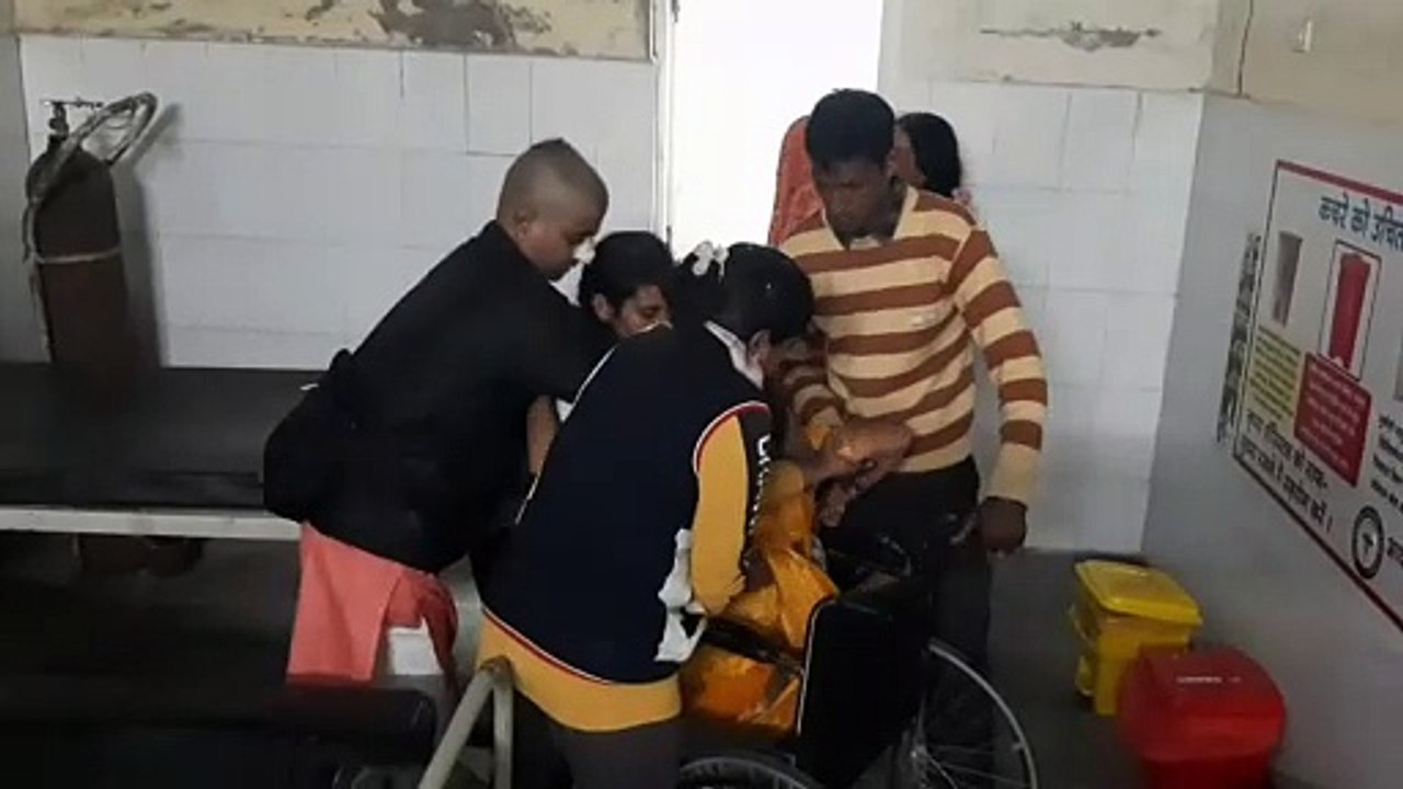 Four vehicles collide while saving cattle on Delhi-Mumbai Super Expres